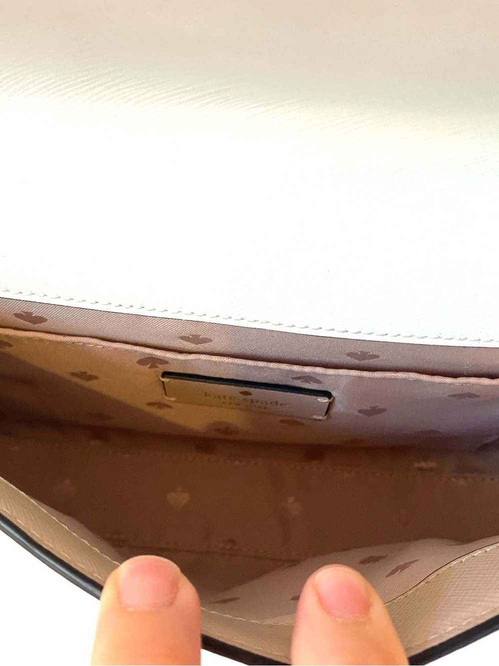 kate spade “Madison willow” Two-Tone Taupe and White Crossbody with Gold Chain - Picture 5 of 5